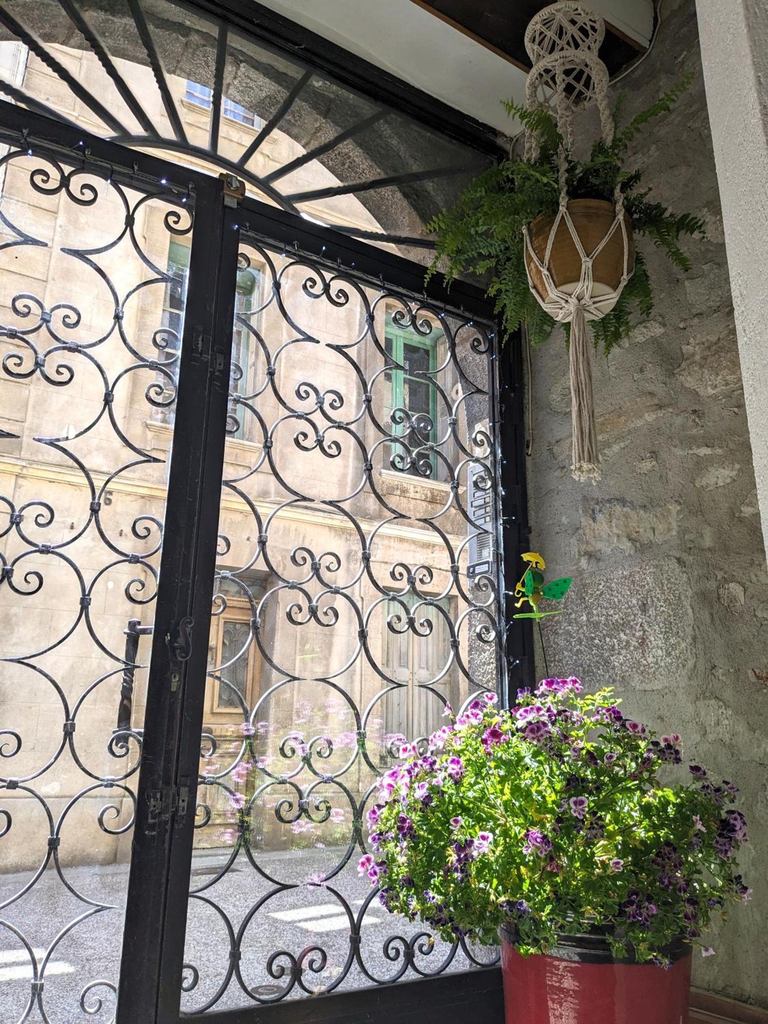 Appartement Le Fort Vue Montagne Villefranche-de-Conflent Exterior photo